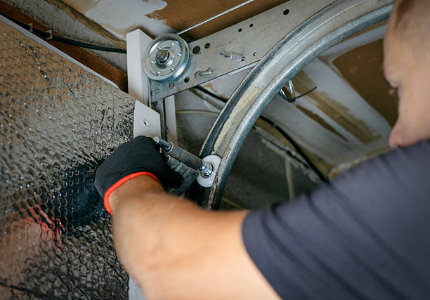 Affordable Garage Door Maintenance solutions in Lake Dalecarlia, IN